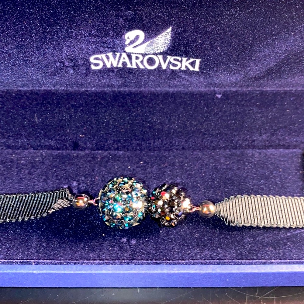 Swarovski Crystal Pin-Up Bracelet